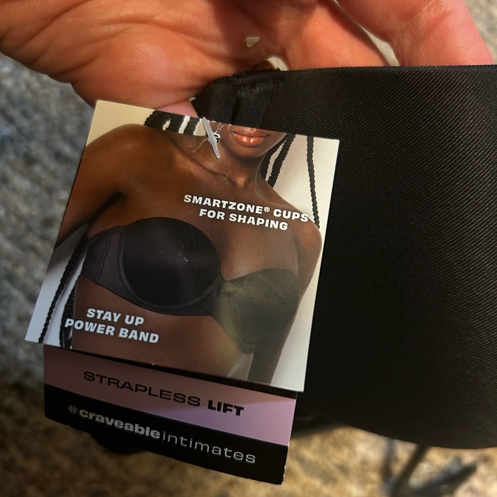 Maidenform Strapless Black Lift Bra